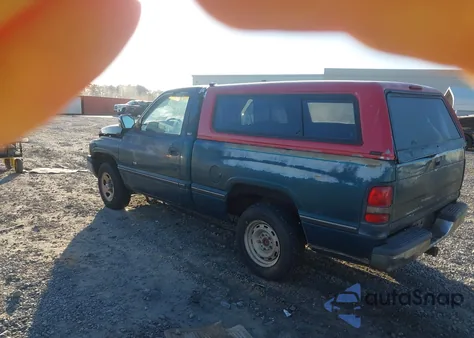 1994 Dodge Ram 1500 z USA, uszkodzony, nr VIN 3B7HC16Y5RM547417